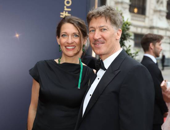 Romy Gala 2022 Wien, 23. 04. 2022 Tobias MORETTI mit Frau Julia