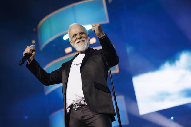 Sänger Nino de Angelo bei das große Schlagerfest XXL in der Lanxess-Arena. Köln, 23.04.2022 NRW Deutschland Copyright: xChristophxHardtx