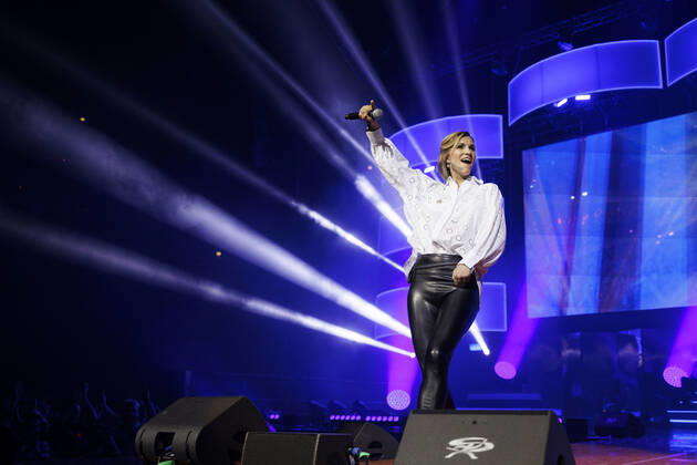 Sängerin Anna-Maria Zimmermann bei das große Schlagerfest XXL in der Lanxess-Arena. Köln, 23.04.2022 NRW Deutschland Copyright: xChristophxHardtx