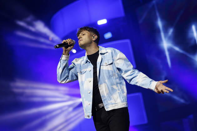 Schlagersänger Julian Reim bei das große Schlagerfest XXL in der Lanxess-Arena. Köln, 23.04.2022 NRW Deutschland Copyright: xChristophxHardtx
