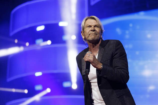 Popsänger Matthias Reim bei das große Schlagerfest XXL in der Lanxess-Arena. Köln, 23.04.2022 NRW Deutschland Copyright: xChristophxHardtx