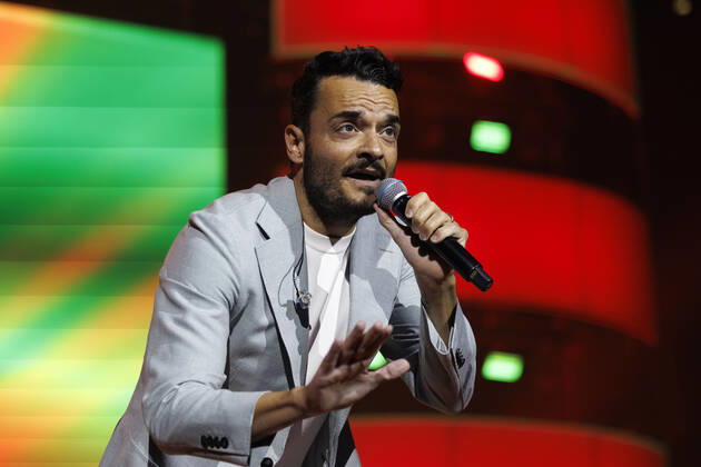 Sänger Giovanni Zarrella bei das große Schlagerfest XXL in der Lanxess-Arena. Köln, 23.04.2022 NRW Deutschland Copyright: xChristophxHardtx