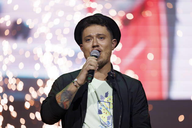 Schlagersänger Max Weidner bei das große Schlagerfest XXL in der Lanxess-Arena. Köln, 23.04.2022 NRW Deutschland Copyright: xChristophxHardtx