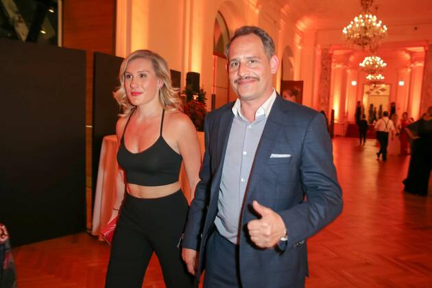 23.04.2022, Wiener Hofburg, ROMY - Film- u. TV-Preis, Gala-Verleihung des Fernseh-Preises von ORF u. KURIER im Bild: Moritz Bleibtreu, Saskia de Tschaschell, ROMY - Film- u. TV-Preis