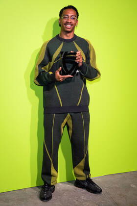 International Woolmark Prize 2022 London, UK. Saul Nash, winner of the International Woolmark Prize at the Photocall at the International Woolmark Prize 2022 FINAL in London on 26th April 2022. LMK405-S260422LSAN-001 