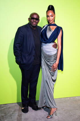 International Woolmark Prize 2022 London, UK. Jourdan Dunn and Editor-In-Chief of British Vogue Edward Enninful at the Photocall at the International Woolmark Prize 2022 FINAL in London on 26th April 2022. LMK405-S260422LSAN-001 