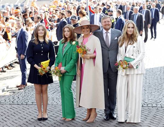 Bilder des Jahres 2022, Entertainment 04 April Entertainment Themen der Woche KW17 Entertainment Bilder des Tages 2022-04-27 11:15:29 MAASTRICHT - King Willem-Alexander, Queen Maxima and the princesses Ariane, Alexia and Amalia during King s Day in Maastricht. After two silent corona years, the Dutch are again celebrating King s Day as usual. ANP SEM VAN DER WAL netherlands out - belgium out