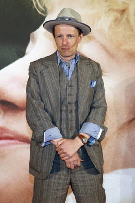 Alexander Scheer bei der Premiere des Kinofilms Rabiye Kurnaz gegen George W. Bush im Kino International. Berlin, 28.04.2022