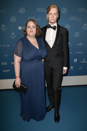 Ricarda Lang mit Partner Florian Wilsch beim 69. Bundespresseball 2022 im Hotel Adlon Kempinski. Berlin, 29.04.2022