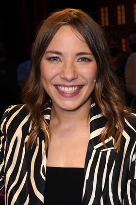 Carolin von der Groeben bei der Aufzeichnung der MDR rbb-Talkshow Riverboat im Studio A im rbb Fernsehzentrum. Berlin, 29.04.2022