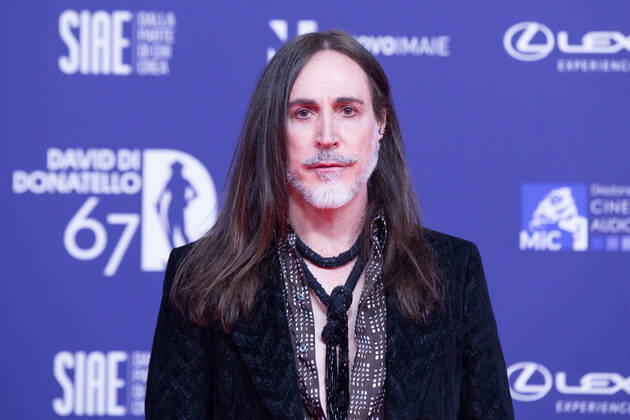 Verleihung des David di Donatello-Preises 2022 in Rom Italy: Red Carpet of David di Donatello 2022 Awards ceremony Manuel Agnelli attends the red carpet of David di Donatello 2022 awards ceremony in Rome Rome Italy Copyright: MatteoxNardone