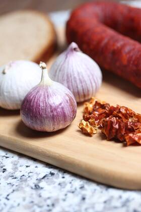 chorizo , 2940019.jpg, appetizer, background, buffet, chorizo, close-up, cooking, cuisine, culinary, cut, eat, fat, food, gastronomy, gourmet, lunch, meat, peppered, pork, red, restaurant, sausage, sliced, slices, smoked, spain, spanish, spiced, pepper, garlic, wood, chillie,