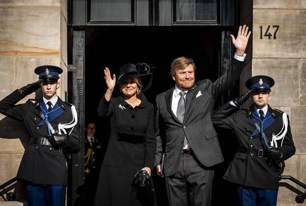 Bilder des Jahres 2022, Entertainment 05 Mai Entertainment Themen der Woche KW18 2022-05-04 17:57:42 Dutch Queen Maxima and King Willem-Alexander on arrival at the Royal Palace on Dam Square in Amsterdam, The Netherlands, May 4, 2022, prior to the National Remembrance Day on Dam Square. Also this year, on May 4, the Netherlands will commemorate the civilians and soldiers who have been killed or murdered since the outbreak of the Second World War. ANP REMKO DE WAAL netherlands out - belgium out