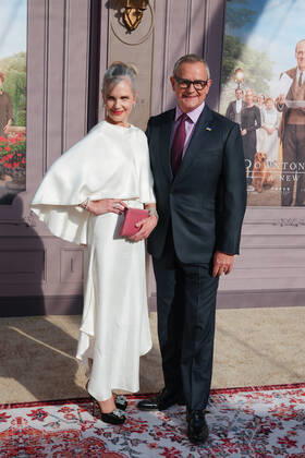 Bilder des Jahres 2022, Entertainment 05 Mai Entertainment Bilder des Tages Downton Abbey: A New Era New York Premiere NEW YORK, NEW YORK - MAY 15: Elizabeth McGovern and Hugh Bonneville attends the Downton Abbey: A New Era New York Premiere at the Metropolitan Opera House on May 15, 2022 in New York City. New York City United States  Copyright: xJohnxNacionx originalFilename: nacion-downtona220515_np6nV.jpg