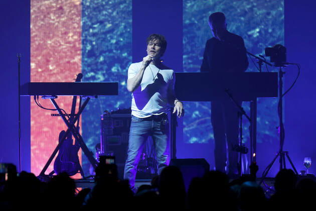 Bilder des Jahres 2022, Entertainment 05 Mai Entertainment Bilder des Tages Sänger Morten Harket von der norwegischen Band A-ha bei ihrem Konzert in der Lanxess-Arena. Köln, 15.05.2022 NRW Deutschland Copyright: xChristophxHardtx