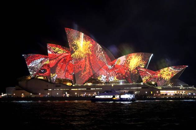 Bilder des Jahres 2022, News 05 Mai News Themen der Woche KW21 Light festival returns to Sydney Photo taken May 27, 2022, shows the Sydney Opera House illuminated during the Vivid Sydney light festival, which returned to the city for the first time since 2019.  A14AA0001294100P