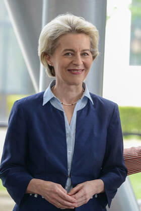 Ursula Von der Leyen at MAXXI in Rome for the New European Bauhaus Ursula von der Leyen, President of the European Commission during the News Ursula Von der Leyen at MAXXI in Rome for the New European Bauhaus on June 09, 2022 at the MAXXI Museum in Rome, Italy Rome Italy Copyright: xGloriaxImbrognox originalFilename: livemedia-ursulavo220609_npMZj