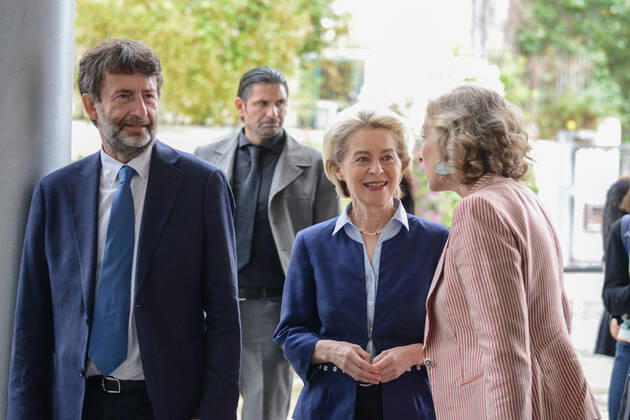 Ursula Von der Leyen at MAXXI in Rome for the New European Bauhaus From left to right: Dario Franceschini, Ursula von der Leyen, Giovanna Melandri during the News Ursula Von der Leyen at MAXXI in Rome for the New European Bauhaus on June 09, 2022 at the MAXXI Museum in Rome, Italy Rome Italy Copyright: xGloriaxImbrognox originalFilename: livemedia-ursulavo220609_npmPQ