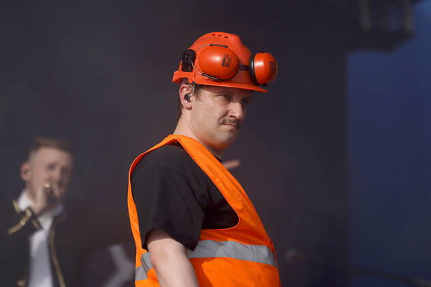 Rapper BattleBoi Basti bei Rock am Ring 2022. Knapp 90.000 Besucher bejubeln in diesem Jahr die Auftritte von etwa 70 Bands. Rock am Ring ist ein von Marek Lieberberg gegründetes Musikfestival, das traditionell auf dem Nürburgring in der Nähe der Stadt Adenau in der Eifel stattfindet. Es gilt als das traditionsreichste Rockfestival Deutschlands. Nürburg, 04.06.2022 Rheinland-Pfalz Deutschland Copyright: xChristophxHardtx