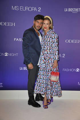 Wolke Hegenbarth mit Partner Oliver Vaid Fashion2Night auf der MS EUROPA 2 Schiff Hamburg 10. Juni 2022