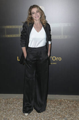 June 14, 2022, Rome, Italy: Claudia Gerini attends the red carpet of La pellicola d oro 2022 event at Casa del Cinema. Rome Italy - ZUMAs197 20220614_zaa_s197_341 Copyright: xMarioxCartellix