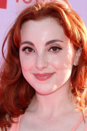LOS ANGELES - JUN 14: Juliette Goglia at the 2022 YWCA Greater Los Angeles Phenomenal Woman Awards at the You Tube Theater on June 14, 2022 in Los Angeles, CA  Copyright: xHutchinsxPhotox xipa-agency.netx x 2022xKathyxHutchinsx xHutchinsx