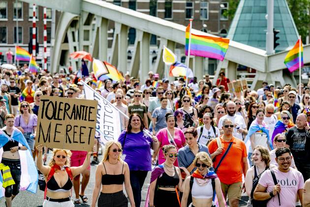 2022-06-18 12:51:24 ROTTERDAM - The Pride March traditionally moves through the city during Pink Saturday. This year s event will be held in Rotterdam with a march, information market and performances that reflect on the emancipation of the LGBTQ+ community. ANP ROBIN UTRECHT netherlands out - belgium out