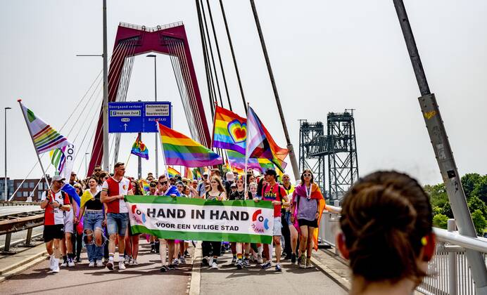 2022-06-18 13:02:24 ROTTERDAM - The Pride March traditionally moves through the city during Pink Saturday. This year s event will be held in Rotterdam with a march, information market and performances that reflect on the emancipation of the LGBTQ+ community. ANP ROBIN UTRECHT netherlands out - belgium out