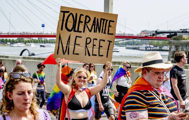 2022-06-18 13:07:26 ROTTERDAM - The Pride March traditionally moves through the city during Pink Saturday. This year s event will be held in Rotterdam with a march, information market and performances that reflect on the emancipation of the LGBTQ+ community. ANP ROBIN UTRECHT netherlands out - belgium out