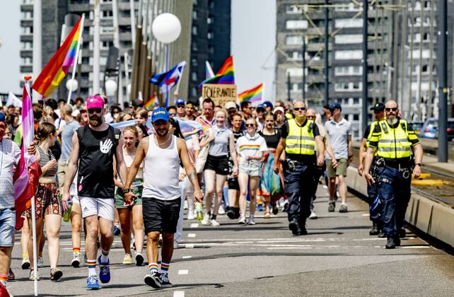 2022-06-18 12:30:51 ROTTERDAM - The Pride March traditionally moves through the city during Pink Saturday. This year s event will be held in Rotterdam with a march, information market and performances that reflect on the emancipation of the LGBTQ+ community. ANP ROBIN UTRECHT netherlands out - belgium out