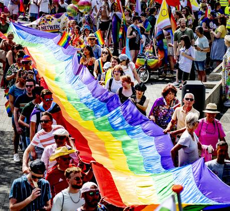 2022-06-18 12:11:20 ROTTERDAM - The Pride March traditionally moves through the city during Pink Saturday. This year s event will be held in Rotterdam with a march, information market and performances that reflect on the emancipation of the LGBTQ+ community. ANP ROBIN UTRECHT netherlands out - belgium out