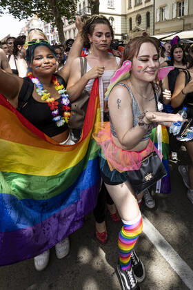 Marche des Fiertes LGBT+ a Strasbourg NEWS: Marche des Fiertes LGBT+, Strasbourg - 18-06-2022 ElyxandroCegarra Panoramic