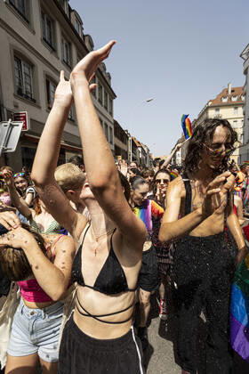 Marche des Fiertes LGBT+ a Strasbourg NEWS: Marche des Fiertes LGBT+, Strasbourg - 18-06-2022 ElyxandroCegarra Panoramic