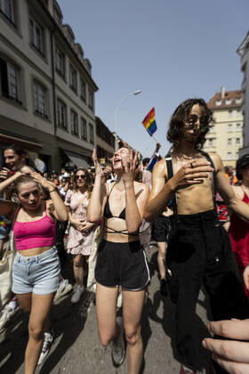 Marche des Fiertes LGBT+ a Strasbourg NEWS: Marche des Fiertes LGBT+, Strasbourg - 18-06-2022 ElyxandroCegarra Panoramic