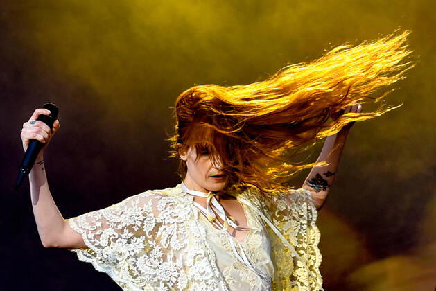 Berlin Tempelhof Sounds Festival Berlin 2022 10.06.2022,Die Saengerin Florence Leontine Mary Welch von der englischen Band Florence + the Machine steht beim Tempelhof-Sounds Festival auf dem Gelände des ehemaligen Flughafens Berlin Tempelhof auf der Buehne Copyright: xLakomski Eibner-Pressefotox EP_dli