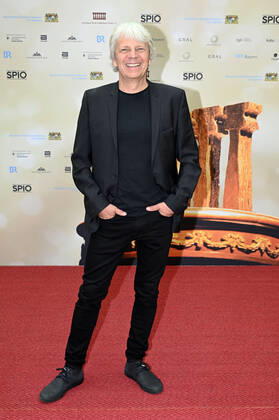 Andreas Dresen bei der 21. Verleihung des Friedenspreises des Deutschen Films Die Brücke im Cuvillià s Theater. München, 21.06.2022