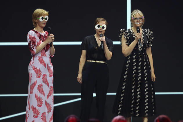 Deutscher Filmpreis 2022 BERND EICHINGER PREIS Sandra Hüller, Laura Tonke, Eva Löbau bei der Verleihung der Lola - Deutscher Filmpreis 2022 im Palais am Funkturm in Berlin 24.06.2022 Copyright: xEventpressx