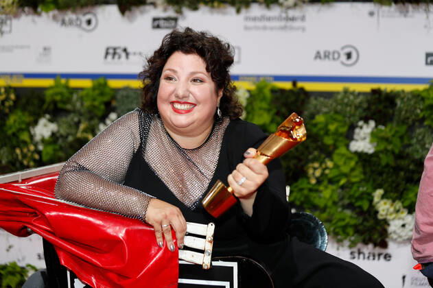 Deutscher Filmpreis 2022 Meltem Kaptan auf dem roten Teppich bei der Verleihung der Lola - Deutscher Filmpreis 2021 im Palais am Funkturm in der Messe Berlin. Copyright: xEventpressxGolejewskix