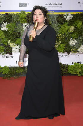 Meltem Kaptan bei der 72. Verleihung des Deutschen Filmpreises 2022 im Palais am Funkturm in der Messe Berlin. Berlin, 24.06.2022