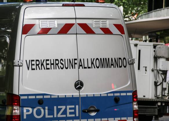 polizeiwagen des verkehrsunfallkommandos in berlin polizeiwagen des verkehrsunfallkommandos in berlin