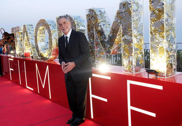 Bilder des Jahres 2022, Entertainment 06 Juni Entertainment Themen der Woche KW25 June 26, 2022, Taormina (Messina, ITALY: US director Francis Ford Coppola poses during a Red Carpet before the opening ceremony at the Teatro Antico as part of the 68th annual Taormina Film Festival, Taormina Sicily Island, Italy, 26 June 2022. The festival runs from 26 June to 02 July. ANSA CLAUDIO ONORATI. Taormina (Messina) ITALY  - ZUMAa110 20220626_zaf_a110_027 Copyright: xClaudioxOnoratix