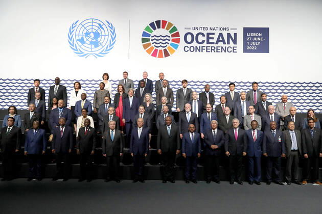 Bilder des Jahres 2022, News 06 Juni News Themen der Woche KW26 News Bilder des Tages 2022 United Nations Oceans Conference in Lisbon Attending leaders pose for the family photo during the United Nations Oceans Conference in Lisbon, Portugal, on June 27, 2022. Lisbon Portugal  Copyright: xPedroxFiuzax originalFilename: fiuza-2022unit220627_npTN1.jpg