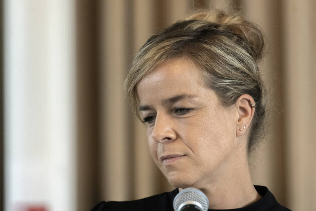 Koalitionsvertrag zwischen der CDU und Bündnis 90 Die Grünen in Düsseldorf am 27. Juni 2022. Mona Neubaur, die Landesvorsitzende von Bündnis 90 Die Grünen, im Saal des Künstlervereins Malkasten im Vorfeld der Unterzeichnung des Koalitionsvertrages der NRW-Grünen mit der NRW-CDU. Düsseldorf Nordrhein-Westfalen Deutschland Nur redaktioneller Gebrauch Copyright: Bonnfilm Klaus W Schmidt und Sepp Spiegl