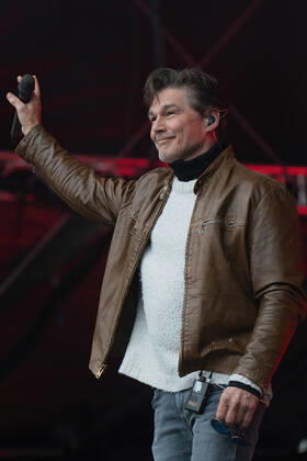 a-ha Bergen, Norway. 15th, June 2022. The Norwegian pop group a-ha performs a live concert during the Norwegian music festival Bergenfest 2022 in Bergen. Here singer Morten Harket is seen live on stage. Bergen Norway  Copyright: xGonzalesxPhoto JarlexH.xMoex