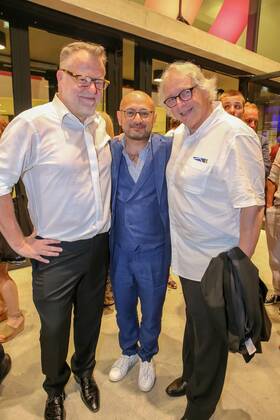 30.06.2022, Grafenegg NÖ, Österreichischer Filmpreis 2022, Verleihungsgala d. Akademie des Österreichischen Films im Bild: Stefan Ruzowitzky, Arash T. Riahi, Danny Krausz -Dor Film, Österreichischer Filmpreis 2022
