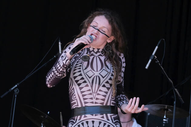 July 8, 2022, Great Tew, Oxfordshire, United Kingdom: Northern Irish born singer songwriter and guitarist Amy Montgomery performing the opening act live on stage at Cornbury Festival Great Tew Estate. Great Tew United Kingdom - ZUMAs197 20220708_zaa_s197_079 Copyright: xDawnxFletcher-Parkx