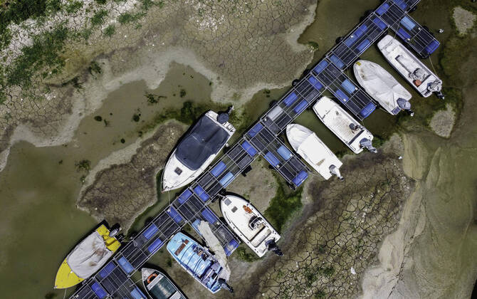 Bilder des Jahres 2022, News 07 Juli News Themen der Woche KW28 News Bilder des Tages July 17, 2022, REGGIO EMILIA, Italia: The dramatic situation of drought with the river Po dry between the provinces of Parma and Reggio Emilia, northern Italy, 17 July 2022..ANSA ANDREA FASANI REGGIO EMILIA Italia - ZUMAa110 20220717_zaf_a110_004 Copyright: xAndreaxFasanix