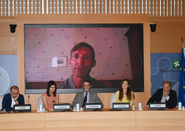 Milan, Italy Wine Media Conference world review dedicated to the communication of wine in Lombardy attended by Attilio Fontana President of the Lombardy Region, Councilor Rolfi of the Lombardy Region together with the president of Ascovilo Giovanna Prandini and the journalist and author Laura Donadoni, in video link from the United States Allan Wright president of the Wine Media Conference. The event will take place in Desenzano del Garda from 27 September to 3 October 2022 In the picture: Allan Wright president of Wine Media Conference in video link Copyright: xNickxZonnax xipa-agency.netx xNickxZonnax