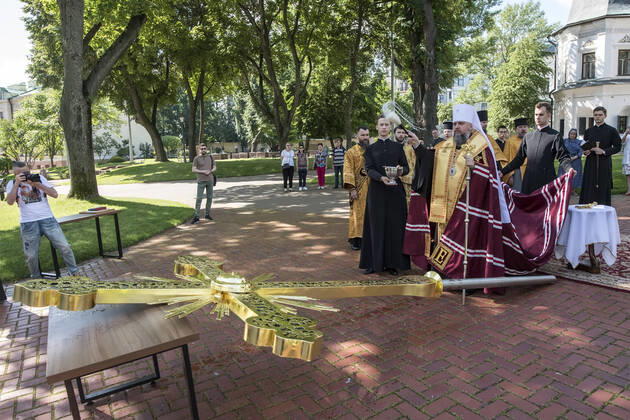 Bilder des Jahres 2022, News 07 Juli News Themen der Woche KW 30 News Bilder des Tages Ceremony Of The Consecration Of The Cross, Which Will Be Installed On One Of The Domes Of St. Sophia Cathedral In Kyiv The head of the Orthodox Church of Ukraine Epiphanius held a ceremony of the consecration of the Cross, which will be installed on one of the domes of St. Sophia Cathedral in Kyiv, Ukraine, July 26, 2022 Kyiv Ukraine  Copyright: xMaxymxMarusenkox originalFilename: musienko-notitle220726_npItd.jpg