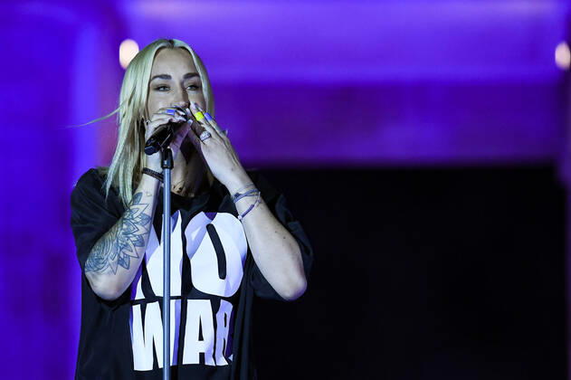 20.03.2022, xlakx, Entertainment Demo, Sound of Peace - Friedenskundgebung für die Ukraine emspor, v.l.Sarah Connor bei der Kundgebung und dem Friedenskonzert Sound Of Peace gegen den Krieg in der Ukraine am Brandenburger Tor Berlin